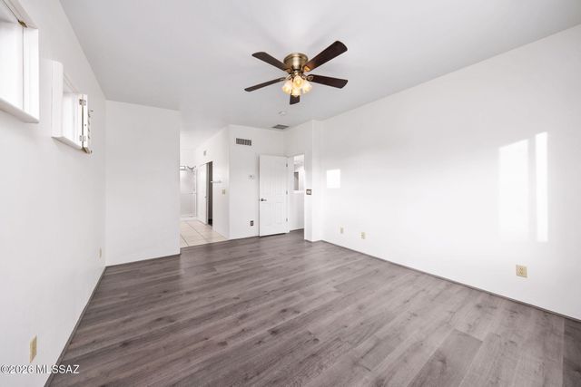 8786 E Corte Caida Del Sol, Tucson, AZ 85715