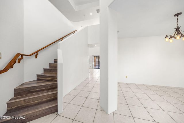 8786 E Corte Caida Del Sol, Tucson, AZ 85715