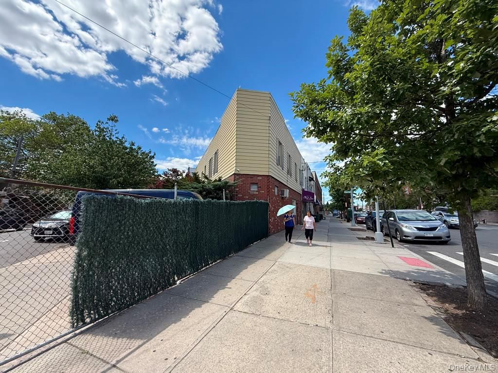 1902 Stillwell Avenue, Brooklyn, NY 11223 — photo 4