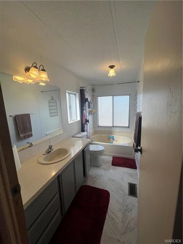 2950 E Thompson Avenue, Kingman, AZ 86409