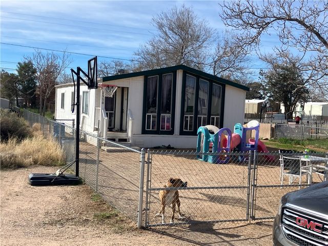 2950 E Thompson Avenue, Kingman, AZ 86409