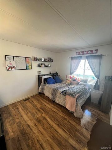 2950 E Thompson Avenue, Kingman, AZ 86409