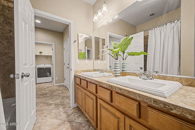 7114 E Olla Avenue, Mesa, AZ 85212