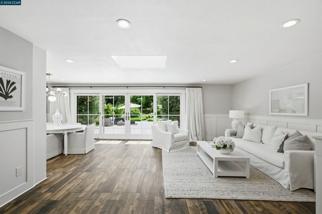 246 Overhill Rd, Orinda, CA 94563