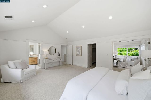 246 Overhill Rd, Orinda, CA 94563