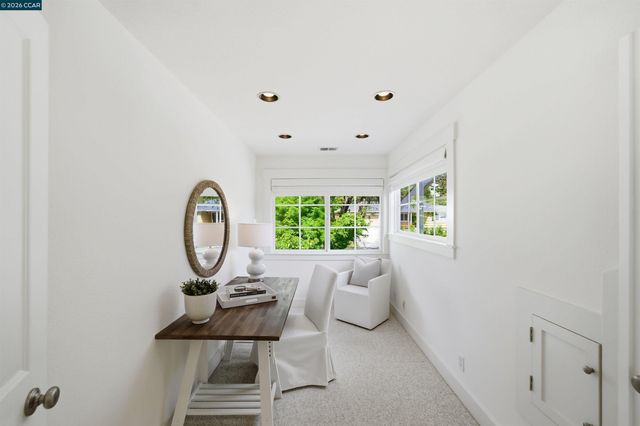 246 Overhill Rd, Orinda, CA 94563