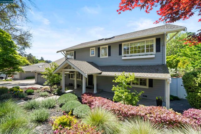 246 Overhill Rd, Orinda, CA 94563