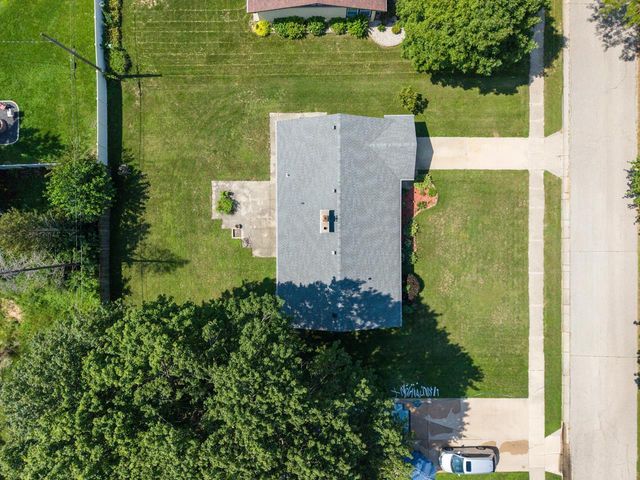 2003 Woodruff Boulevard, Janesville, WI 53546