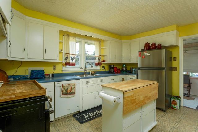2003 Woodruff Boulevard, Janesville, WI 53546