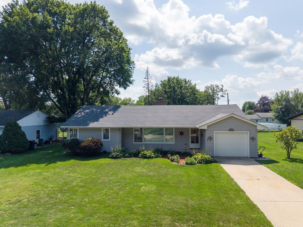 2003 Woodruff Boulevard, Janesville, WI 53546