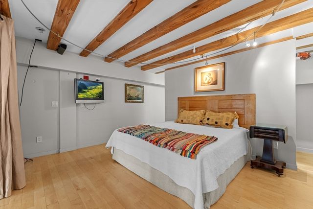 8 Newcomb 4, Boston, MA 02118