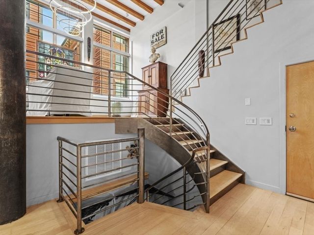 8 Newcomb 4, Boston, MA 02118