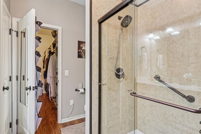 10103 N Glenstone Court, Johnston, IA 50131