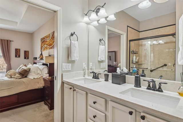 10103 N Glenstone Court, Johnston, IA 50131