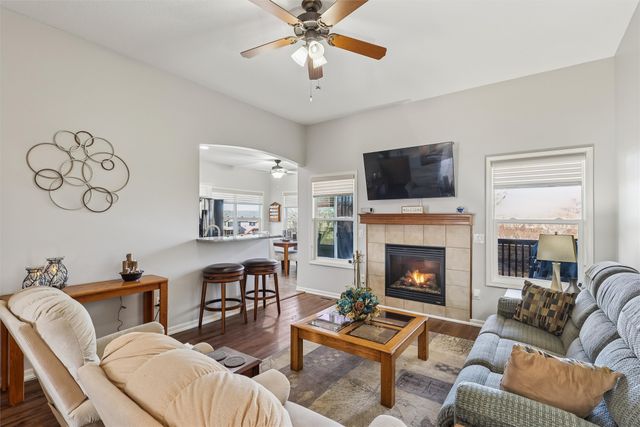 10103 N Glenstone Court, Johnston, IA 50131