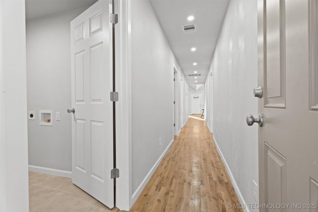 524 S Wyandotte Avenue, Bartlesville, OK 74003