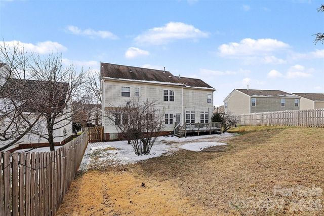 4132 Meadowview Hills Drive, Charlotte, NC 28269