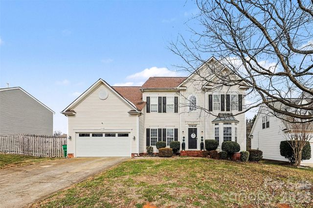 4132 Meadowview Hills Drive, Charlotte, NC 28269