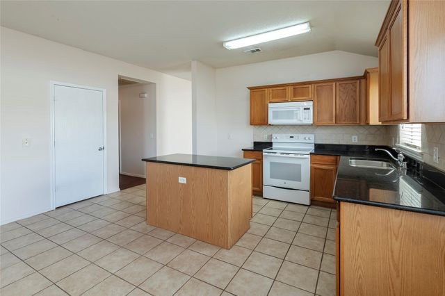 204 waterwood Drive, Wylie, TX 75098