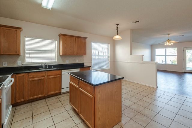 204 waterwood Drive, Wylie, TX 75098