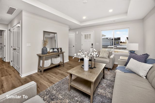 2130 Legacy Drive, Norwalk, IA 50211