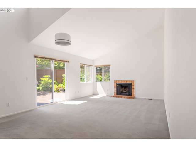 17650 Nw ROLLING HILL Ln, Beaverton, OR 97006