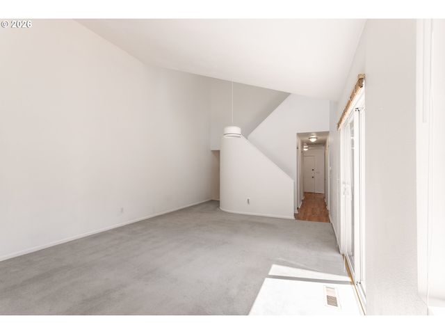17650 Nw ROLLING HILL Ln, Beaverton, OR 97006
