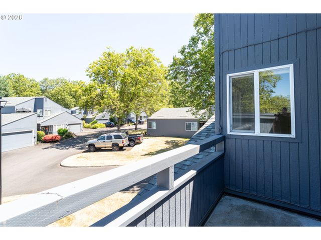 17650 Nw ROLLING HILL Ln, Beaverton, OR 97006