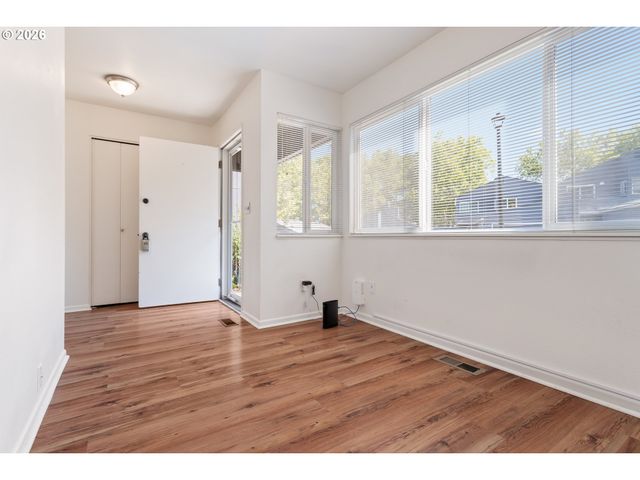 17650 Nw ROLLING HILL Ln, Beaverton, OR 97006
