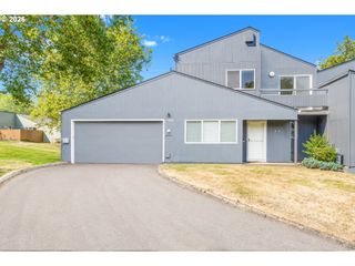 17650 Nw ROLLING HILL Ln, Beaverton, OR 97006