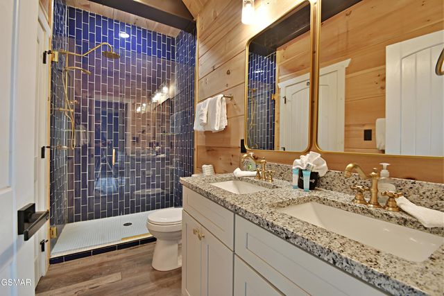 419 Stone Ridge Way, Pigeon Forge, TN 37863