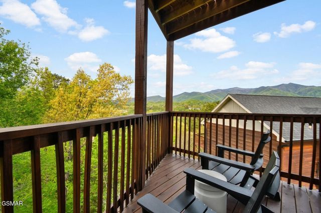 419 Stone Ridge Way, Pigeon Forge, TN 37863