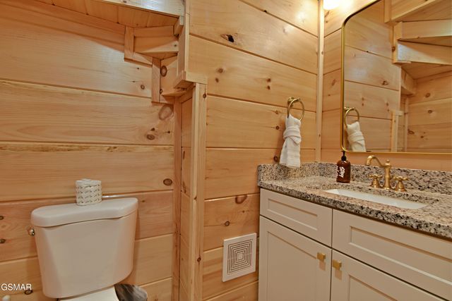 419 Stone Ridge Way, Pigeon Forge, TN 37863