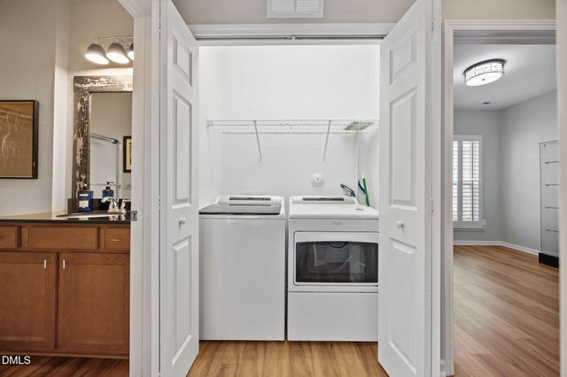 564 Tomkins Loop, Cary, NC 27519