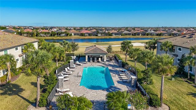 5711 PALMER CIRCLE 205, Bradenton, FL 34211