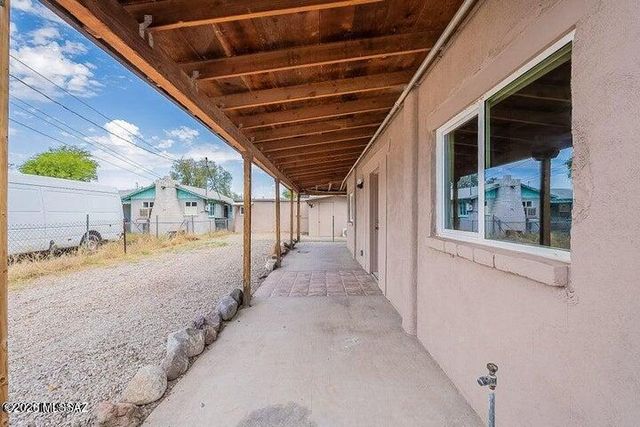 221 E Jacinto Street, Tucson, AZ 85705