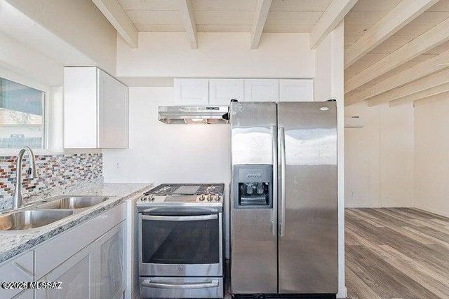 221 E Jacinto Street, Tucson, AZ 85705