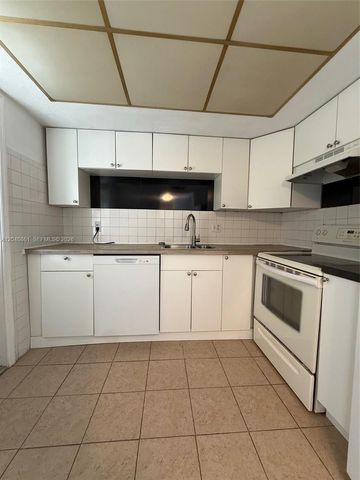 3300 NE 10th Terrace 53, Pompano Beach, FL 33064