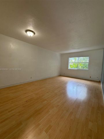 3300 NE 10th Terrace 53, Pompano Beach, FL 33064
