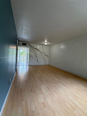 3300 NE 10th Terrace 53, Pompano Beach, FL 33064