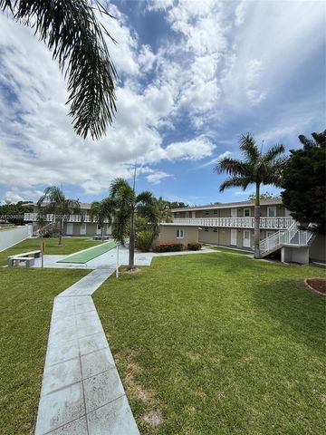 3300 NE 10th Terrace 53, Pompano Beach, FL 33064