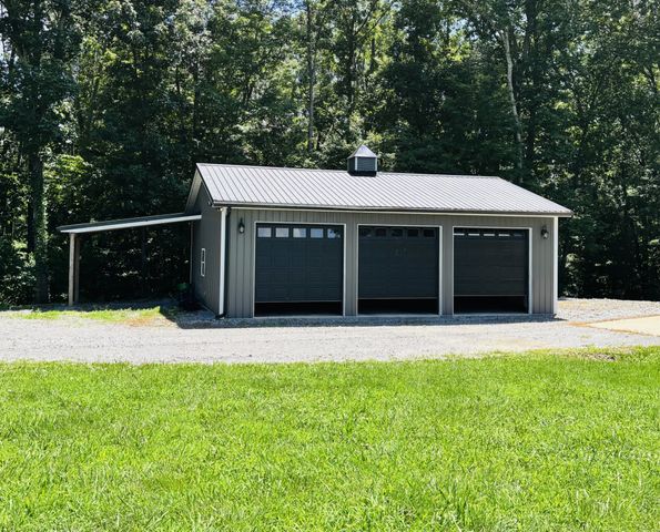 5688 Highway 48, Cunningham, TN 37052
