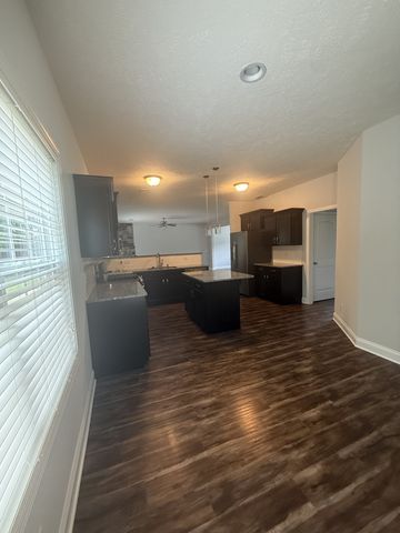5688 Highway 48, Cunningham, TN 37052