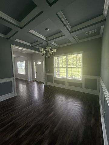 5688 Highway 48, Cunningham, TN 37052
