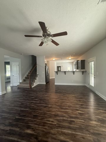 5688 Highway 48, Cunningham, TN 37052
