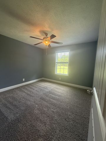 5688 Highway 48, Cunningham, TN 37052