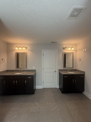 5688 Highway 48, Cunningham, TN 37052