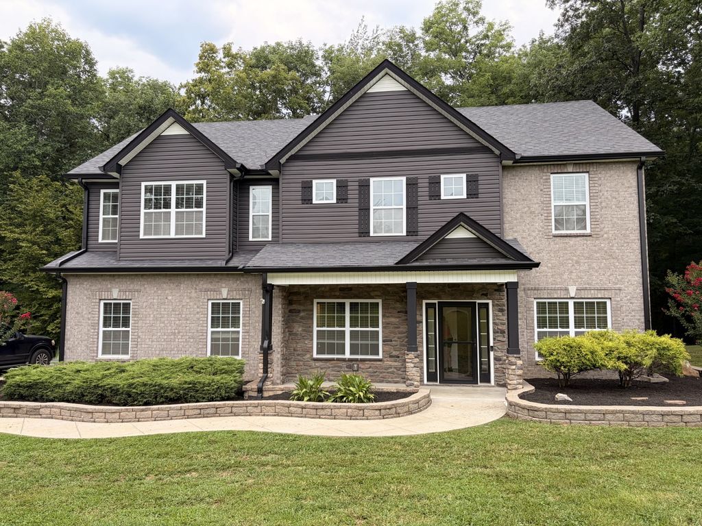 5688 Highway 48, Cunningham, TN 37052