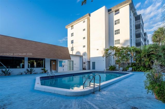 16851 NE 23rd Ave A308, North Miami Beach, FL 33160