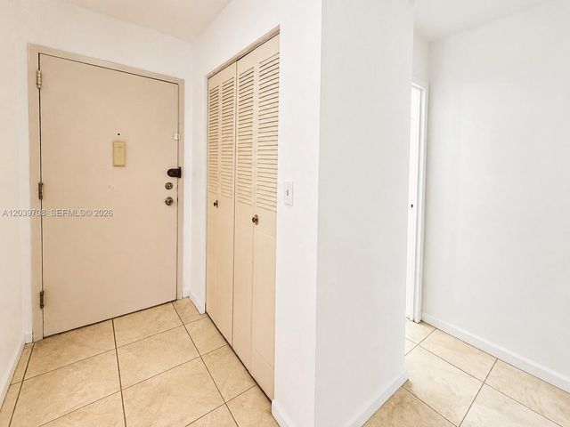 16851 NE 23rd Ave A308, North Miami Beach, FL 33160